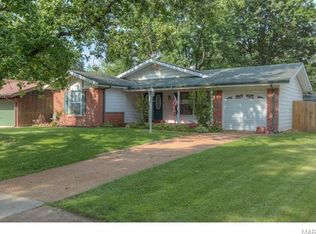 2827 Westminster Dr, Florissant, MO