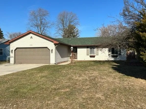 3322 Sapphire Ln, Fort Gratiot, MI 48059