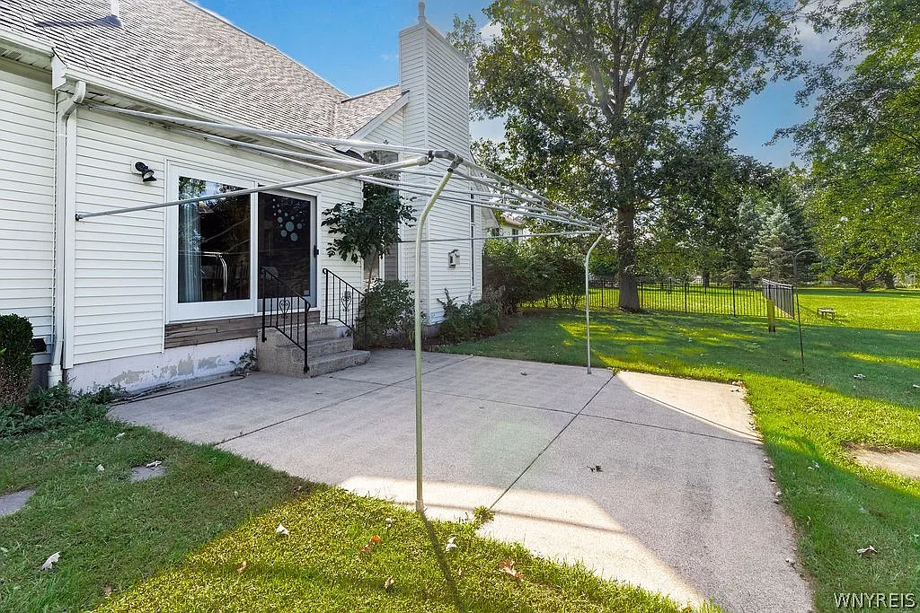2 bed, 3.0 bath, 2124 sqft, $3,200 — Photo 3