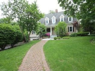 436 E 1st St, Hinsdale, IL 60521