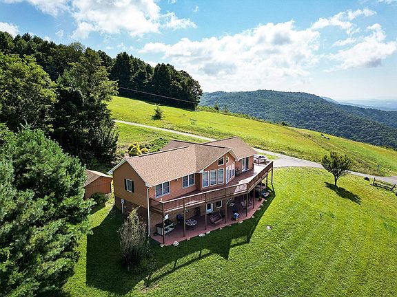 4th image of 501 Apple Hill Ln