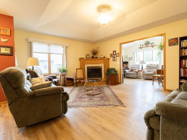 1425 Fairview Ln, Little Falls, MN 56345