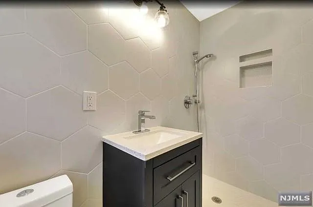 22 Greentree Ter — Photo 18
