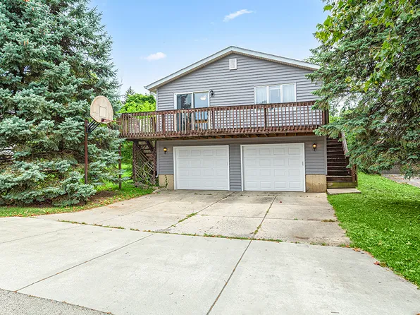 725 Ledochowski St, Lemont, IL 60439