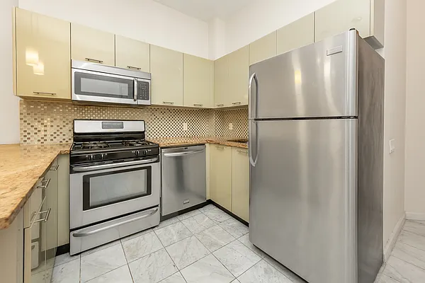 Rented by Modern Spaces | media 2