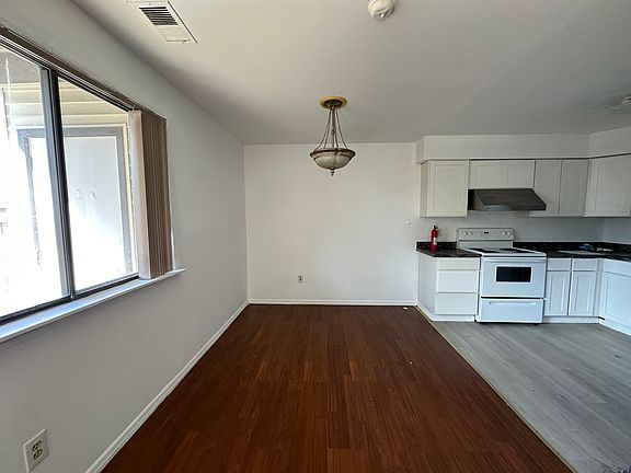 3rd image of 2734 Evergreen Ct Unit 2734