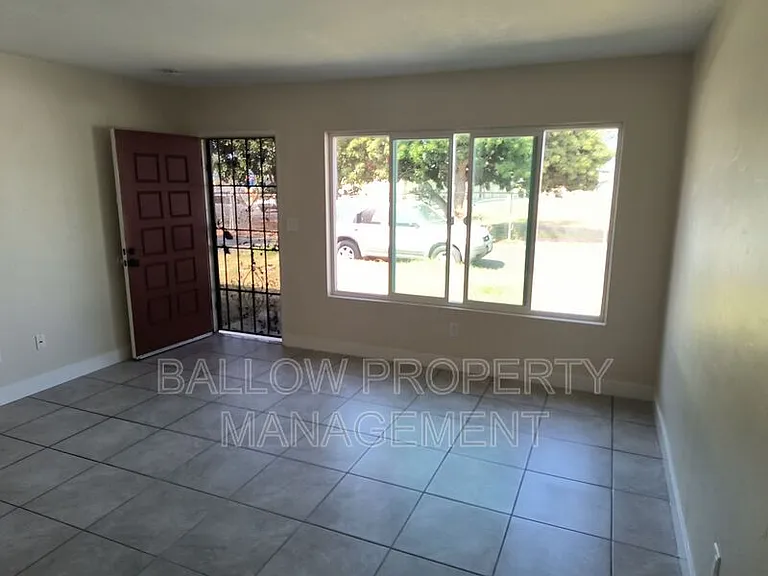457B Smith Ave — Photo 15