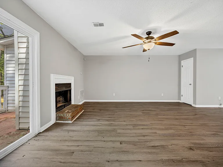 168 Thames Valley Ct — Photo 9