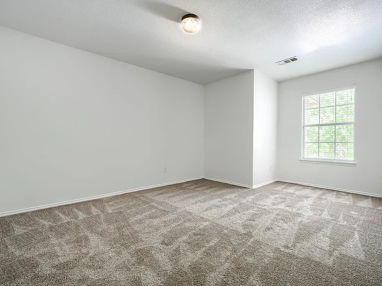 3121 Grant St — Photo 34