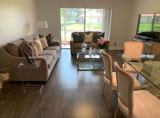 9917 Three Lakes Cir, Boca Raton, FL 33428