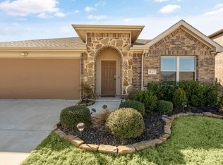 817 Cloverwood Dr, Crowley, TX 76036