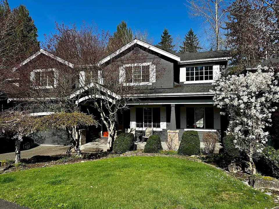 3117 222nd Ct SE — exterior photo