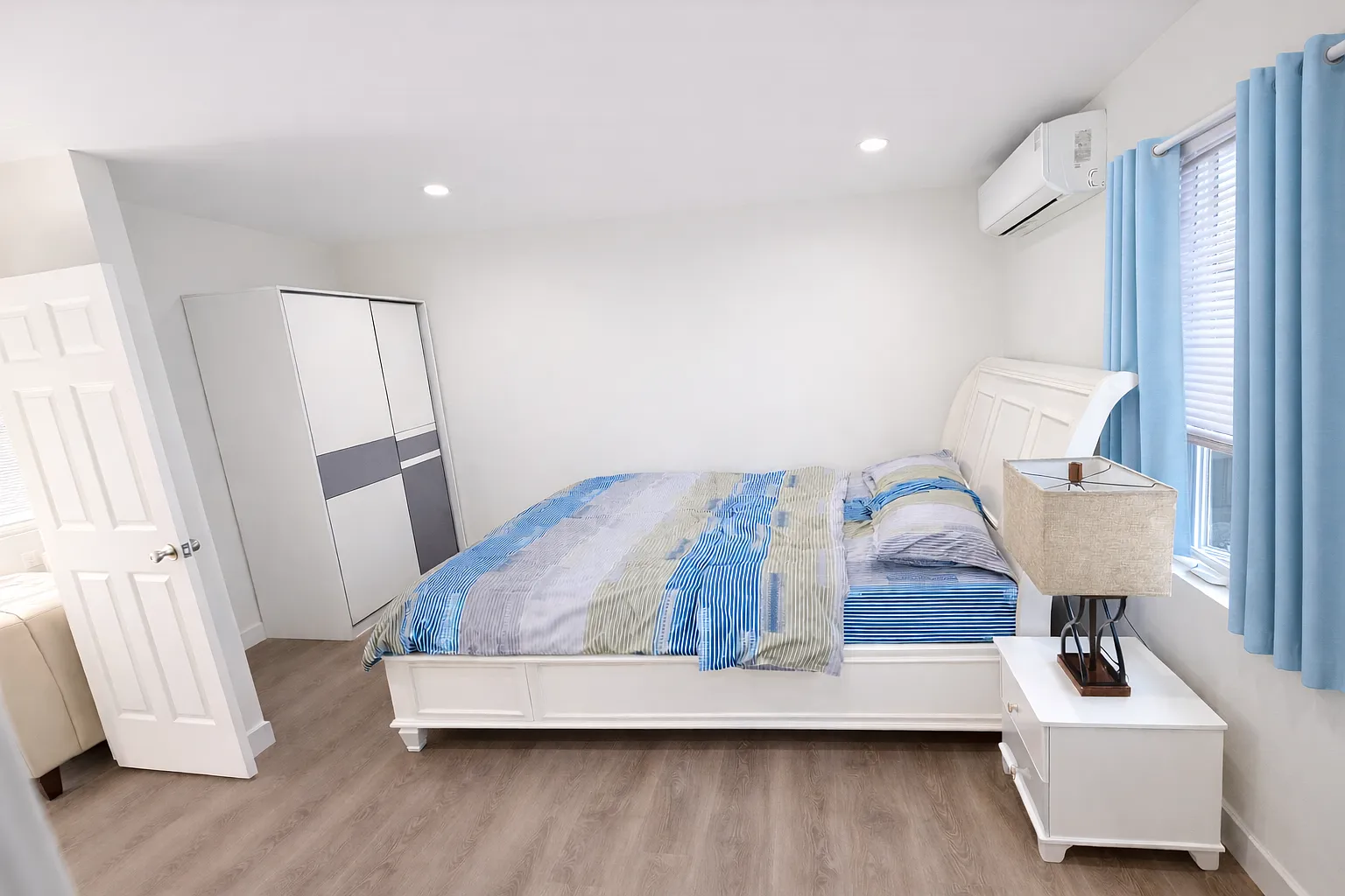 2 bed, 800 sqft, $3,200 — Photo 2