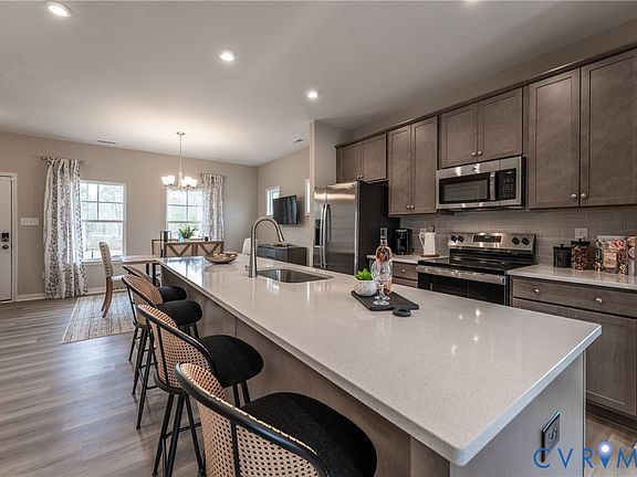 5th image of 247 Greenpark Rd