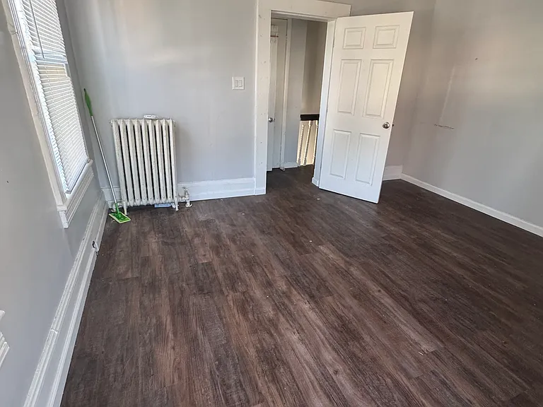 52 Mine St — Photo 10