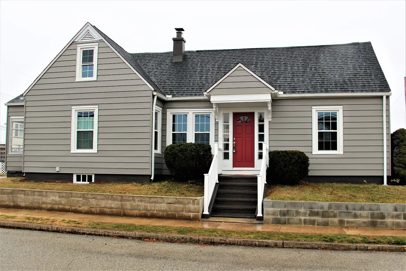 301 N Clinton St photo 1