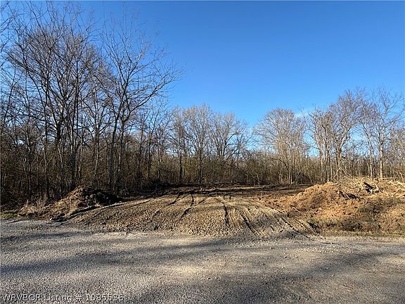 4th image of TRACT 3 2nd St