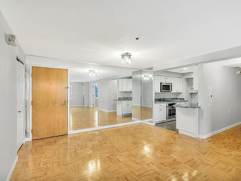 357 Commercial St #616 — Photo 6