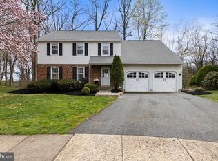 8 Harrow Cir, Wayne, PA 19087
