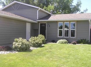 3 Hilltop Cir, Gillette, WY 82716