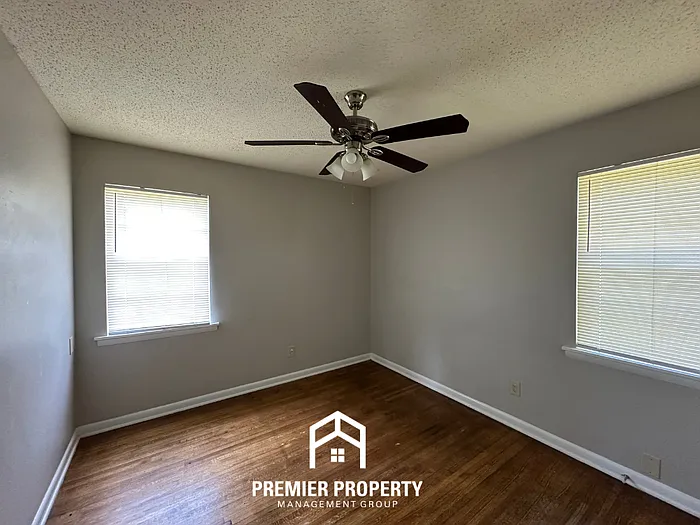 5101 Rolling Fields Dr — Photo 13