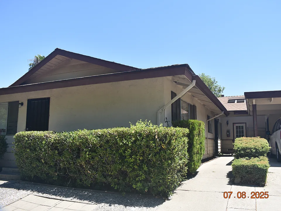 842 Yerba Buena, Stockton, CA 95210