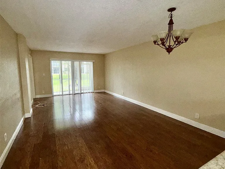 1200 NW 87th Ave #114 — Photo 6