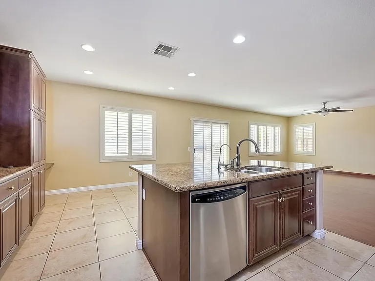 44401 Penbrook Ln — Photo 7
