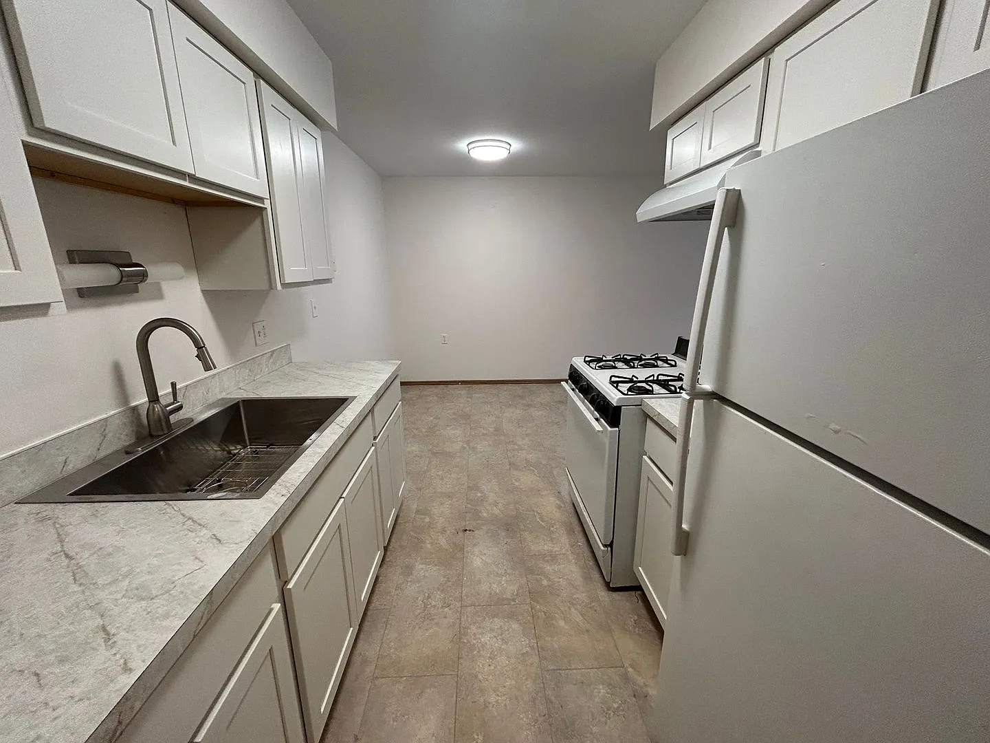 1216 Memorial Drive — Photo 2