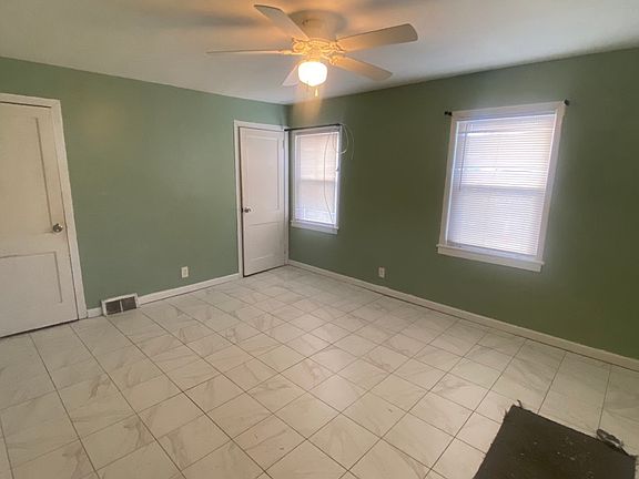 3rd image of 70 Wake St