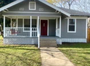 301 N Main St, Leonard, TX 75452