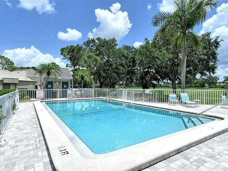 2517 Glebe Farm Close #H-2 — Photo 38