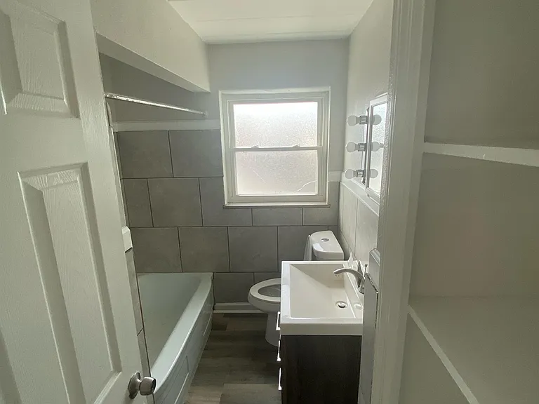 2331 Rugby Rd — Photo 3