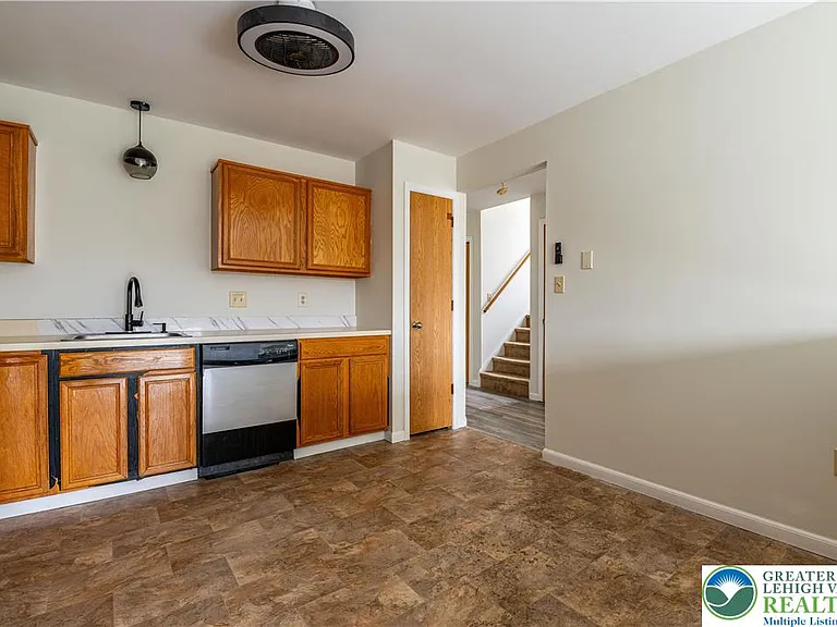 48 Olde Penn Dr — Photo 16