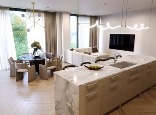 2010 Bathurst St #3B, Toronto, ON M5P3L1