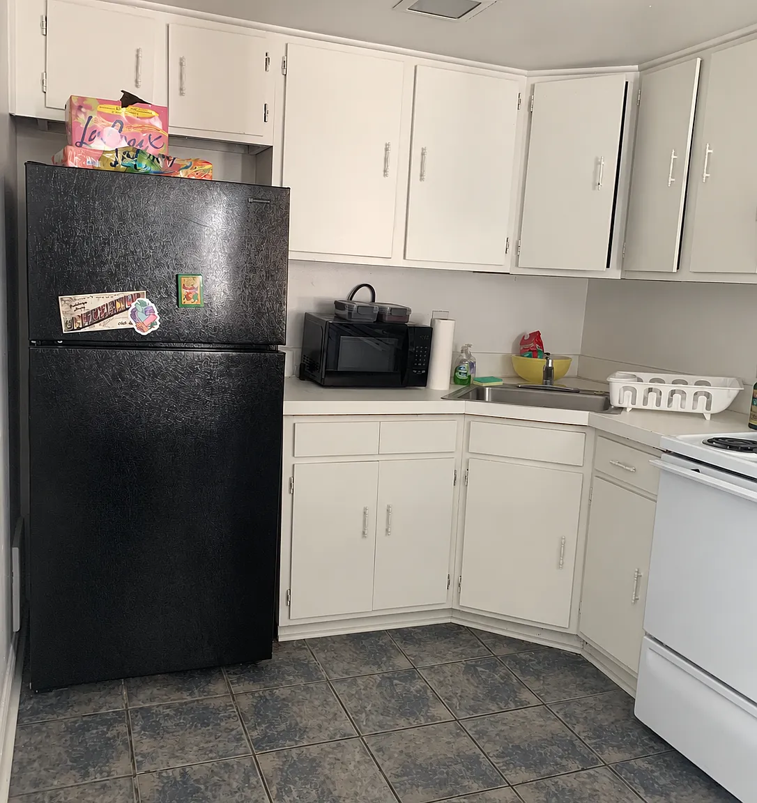 Studio, 800 sqft, $1,190 — Photo 4