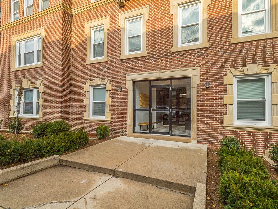 1st image of 31 South St APT 3