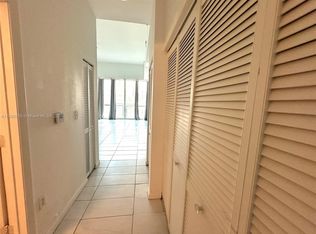 244 Biscayne Blvd APT 243, Miami, FL 33132