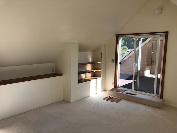 5th image of 2418 NW Green Cir