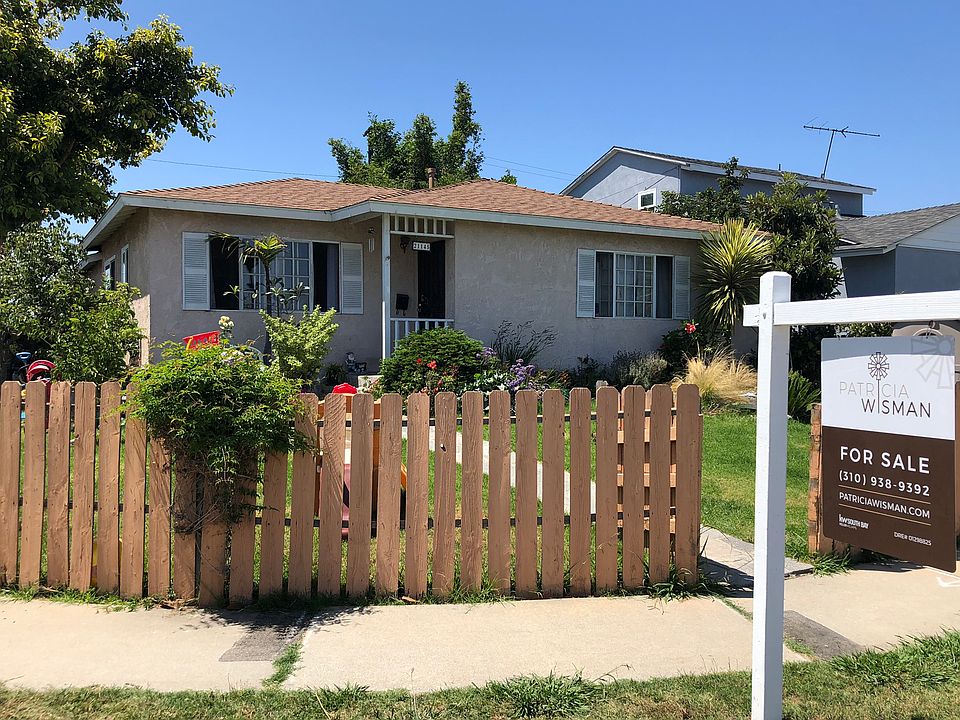 1st image of 21145 Broadwell Ave