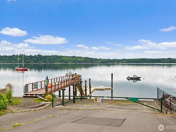 3rd image of 2151 Beverly Beach Drive NW