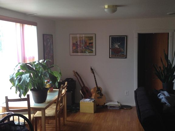 living room to east