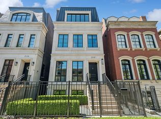 2118 N Magnolia Ave, Chicago, IL 60614