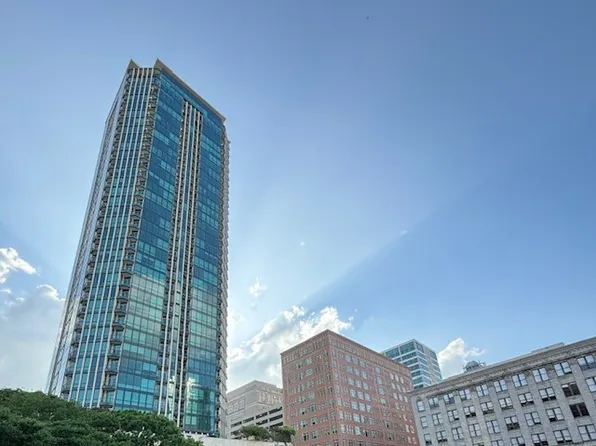 500 Throckmorton St APT 1102, Fort Worth, TX 76102