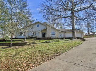 160 Lake Oaks Blvd, Coldspring, TX 77331