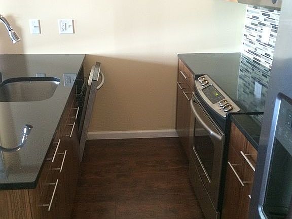 4th image of 1523 5th Ave
