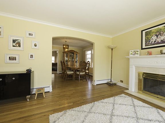 5th image of 1804 N 74th Ct