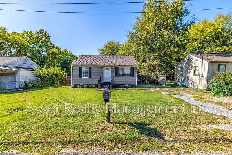 2 bed, 1.0 bath, 720 sqft, $1,695 — Photo 4