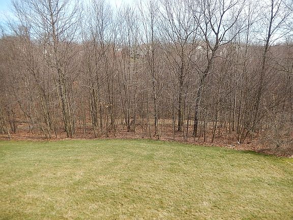 5th image of 609 Alex Ct