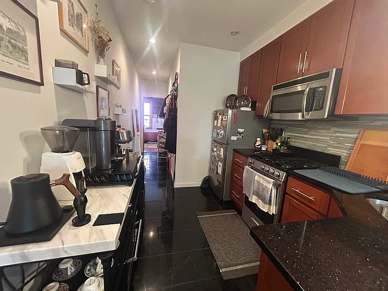 41 E 1st St #5E — Photo 6
